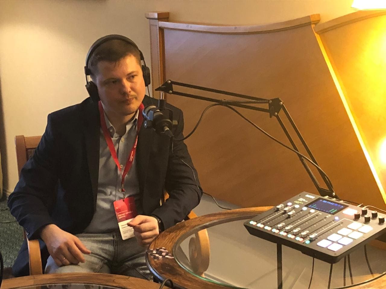 Конгресс управляющих (Будущее торговых центров 22-23 апреля 2021 года), Коренский Н.В. дает интервью по психическим проблемам постковидного синдрома хороший психиатр